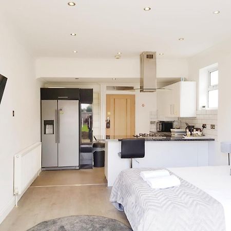 Bed and Breakfast Cogie Abode Enfield Exterior foto