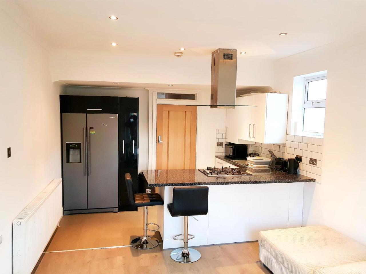 Bed and Breakfast Cogie Abode Enfield Exterior foto