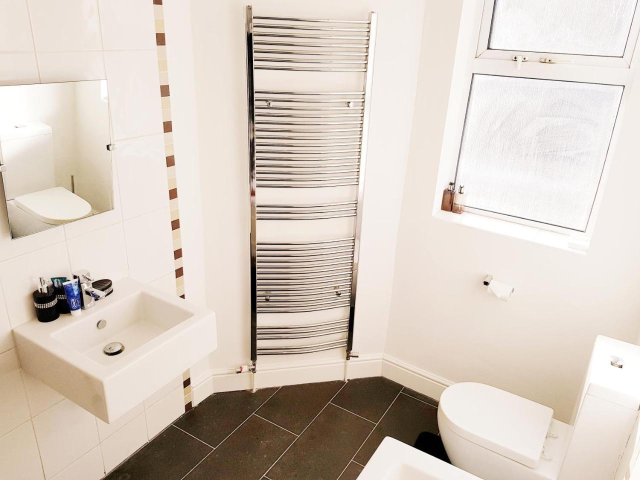 Bed and Breakfast Cogie Abode Enfield Exterior foto