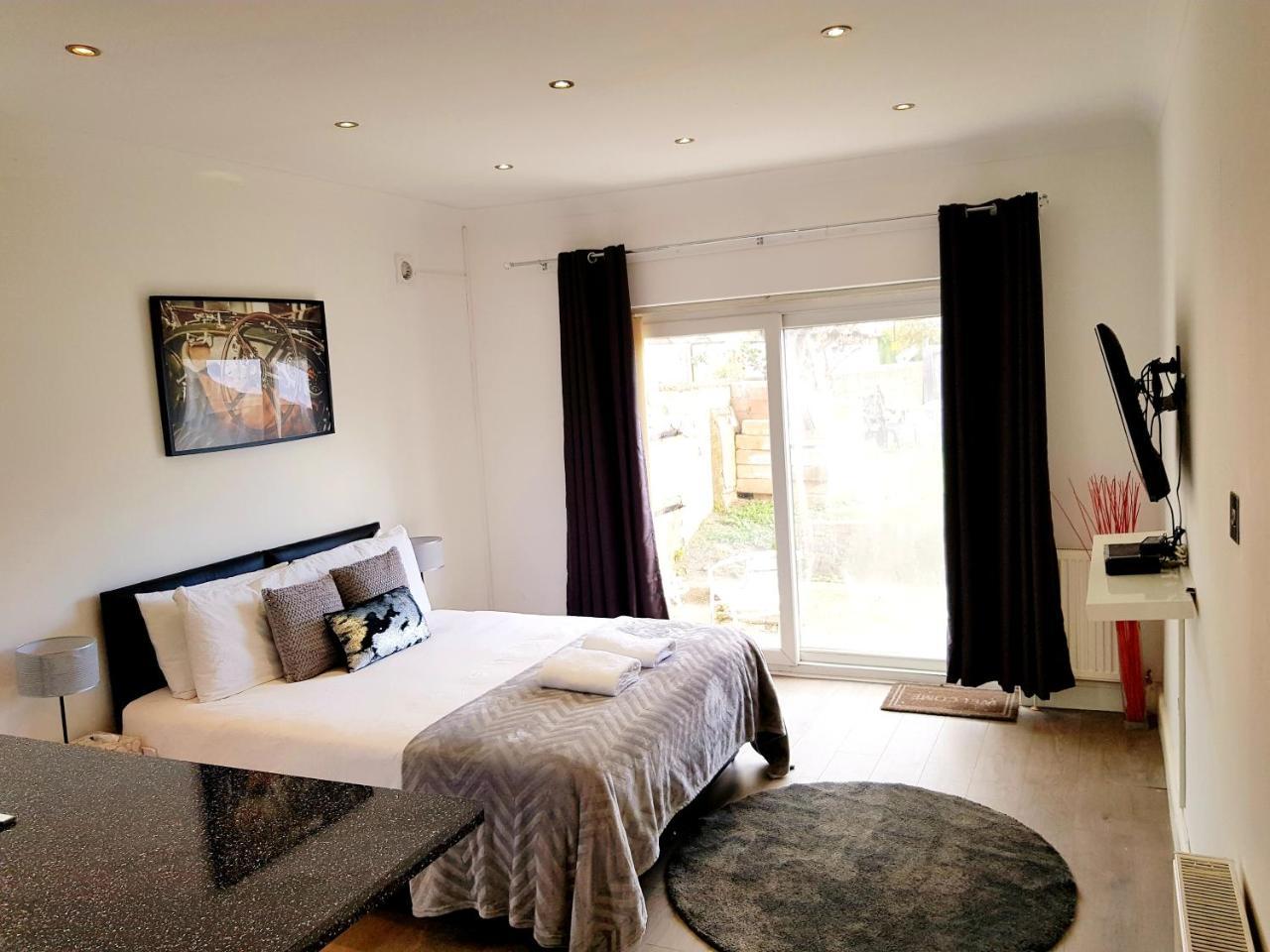 Bed and Breakfast Cogie Abode Enfield Zimmer foto