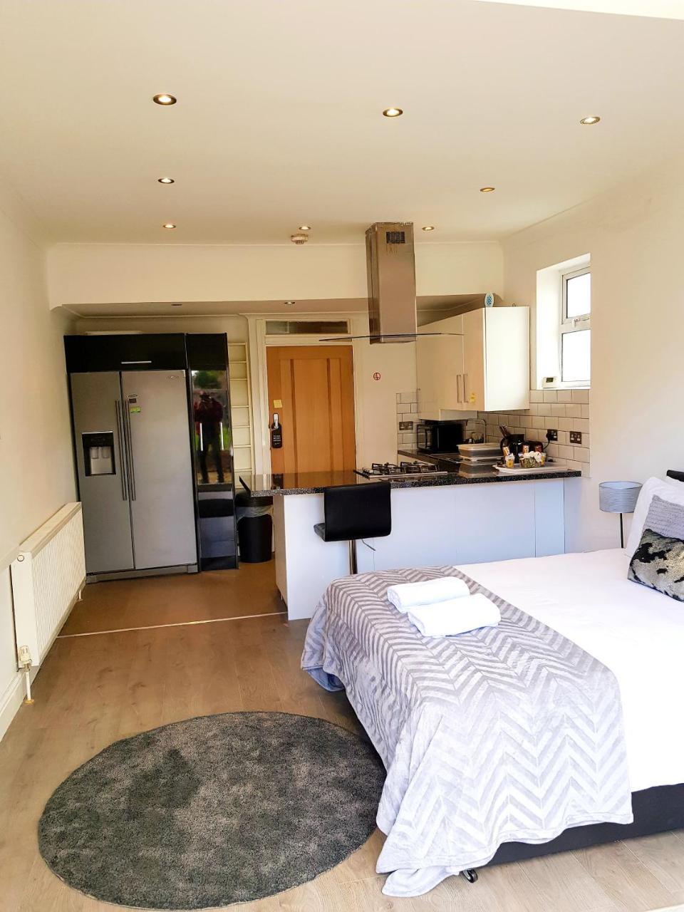 Bed and Breakfast Cogie Abode Enfield Zimmer foto